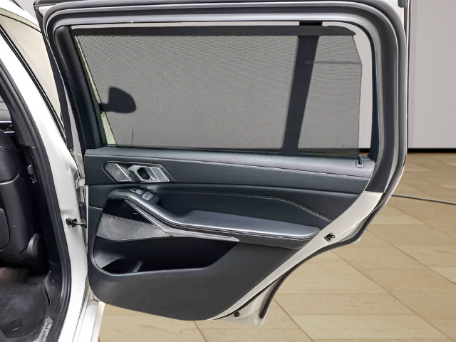 Used 2020 BMW X7 M50i AWD/4WD image 30