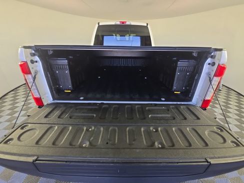 Used 2019 Ford F250 Platinum w/ Platinum Ultimate Package AWD/4WD image 16