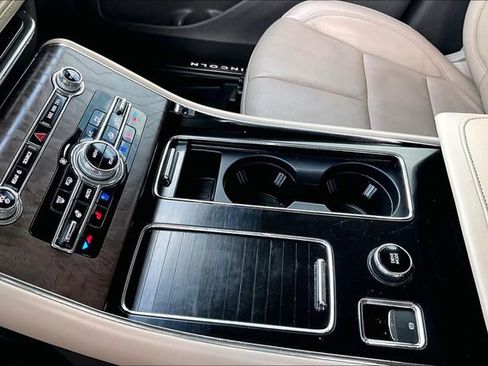 Used 2022 Lincoln Aviator Grand Touring w/ Equipment Group 301A image 15