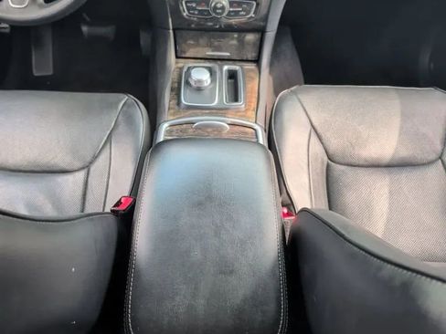 Used 2016 Chrysler 300 C w/ Safetytec Plus Group AWD/4WD image 23