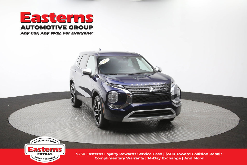 Used 2023 Mitsubishi Outlander SE AWD/4WD image 52