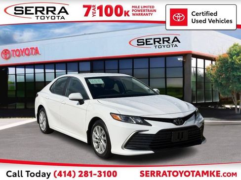 Used 2022 Toyota Camry LE AWD/4WD image 1