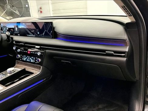 Used 2025 Genesis G80 2.5T Advanced AWD/4WD image 18