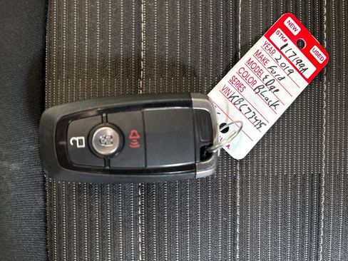 Used 2019 Ford Edge SEL FWD image 26