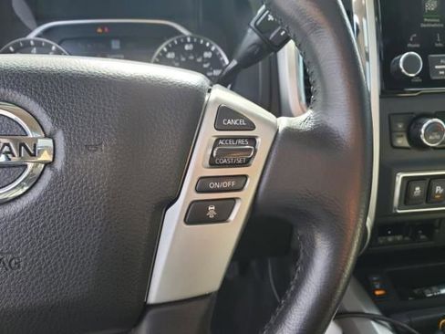 Used 2020 Nissan Titan SL w/ Moonroof Package image 26