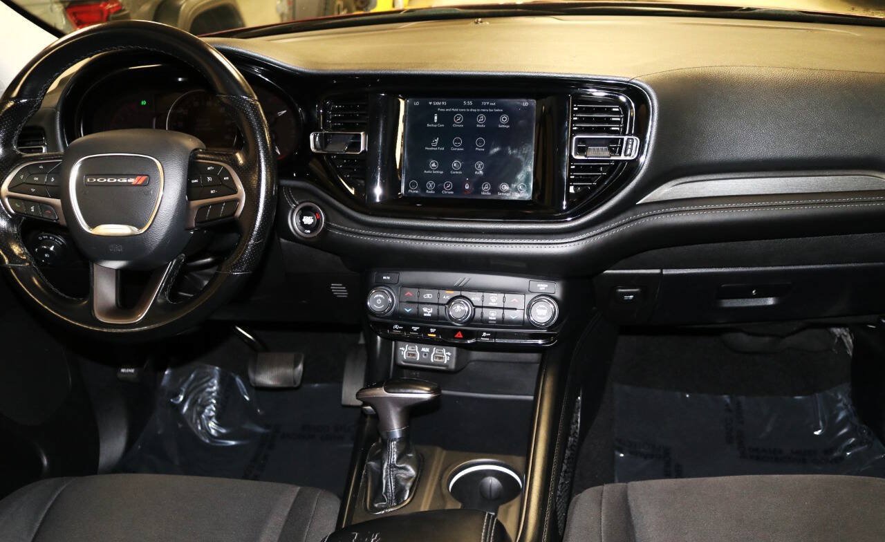Used 2021 Dodge Durango SXT w/ 3rd Row Seating Group AWD/4WD image 17