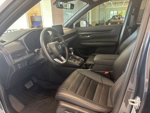 Used 2025 Honda CR-V Sport-L image 11