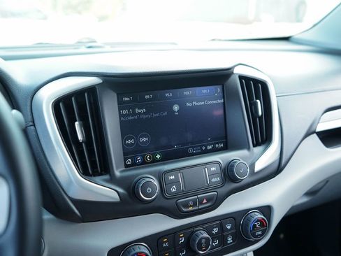 Used 2024 GMC Terrain SLT image 25