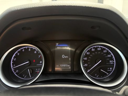Used 2021 Toyota Camry LE FWD image 10