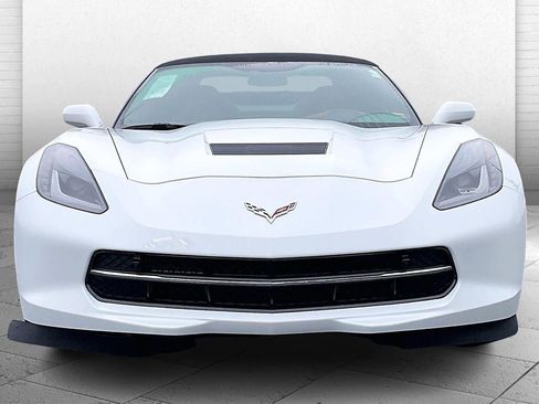 Used 2019 Chevrolet Corvette 2LT w/ 2LT Preferred Equipment Group image 2