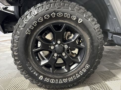 Used 2019 Jeep Wrangler Sport image 12