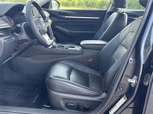 Certified 2019 Nissan Altima 2.5 Platinum image 10