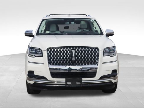 Used 2022 Lincoln Navigator Black Label image 8