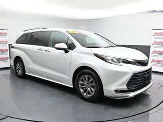 Used 2022 Toyota Sienna XLE video 2