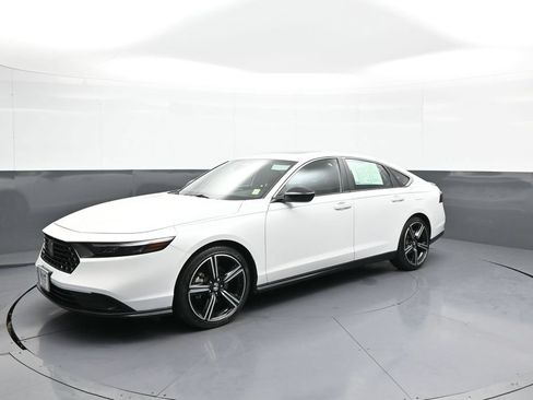 Certified 2024 Honda Accord Sport image 10