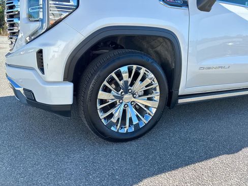 Used 2023 GMC Sierra 1500 Denali w/ Technology Package AWD/4WD image 33