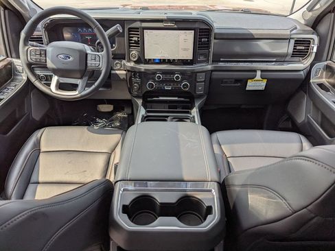 New 2025 Ford F350 Lariat w/ Lariat Ultimate Package image 15