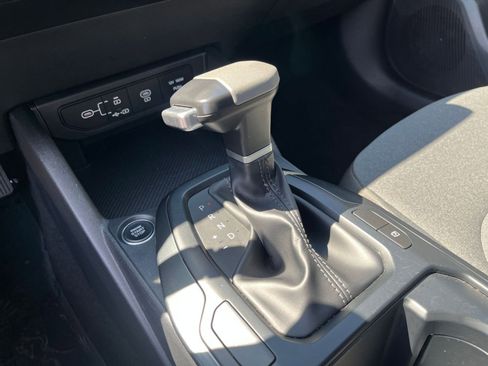 Used 2025 Kia K4 FWD image 42