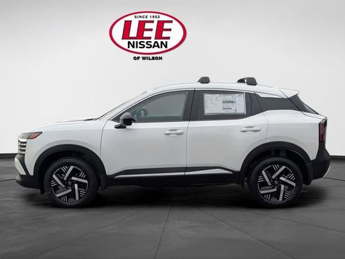 New 2026 Nissan Kicks SV w/ Cold Weather Package FWD image 6