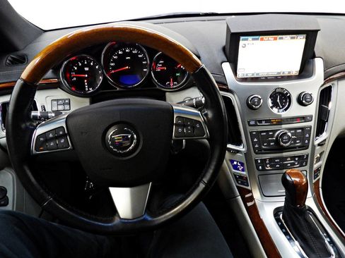 Used 2011 Cadillac CTS Premium image 15