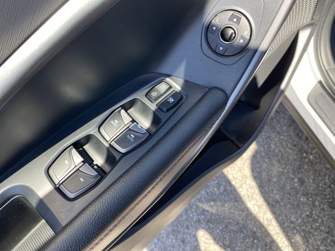 Used 2018 Hyundai Santa Fe Sport w/ 2.4L Value Package 02 AWD/4WD image 18