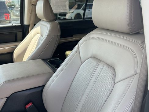 Used 2022 Ford Expedition Max Limited AWD/4WD image 28