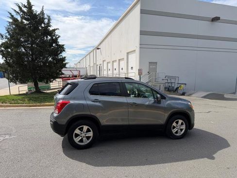 Used 2015 Chevrolet Trax LT w/ LT Plus Package image 4