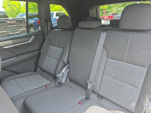 New 2025 GMC Acadia Elevation FWD image 14