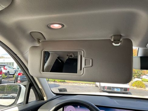 Used 2025 Genesis GV80 2.5T image 32