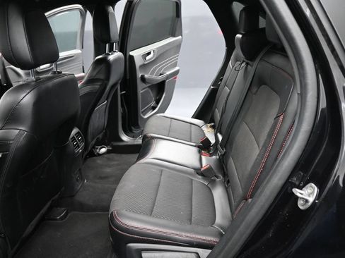 Used 2024 Ford Escape ST-Line w/ Equipment Group 301A FWD image 17