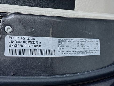 Used 2021 Chrysler Voyager Lxi image 31