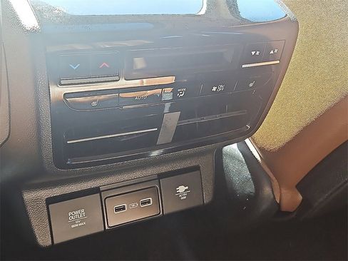 Used 2022 Acura MDX SH-AWD w/ Advance Package image 15