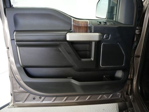 Used 2018 Ford F150 Lariat w/ Equipment Group 502A Luxury AWD/4WD image 45