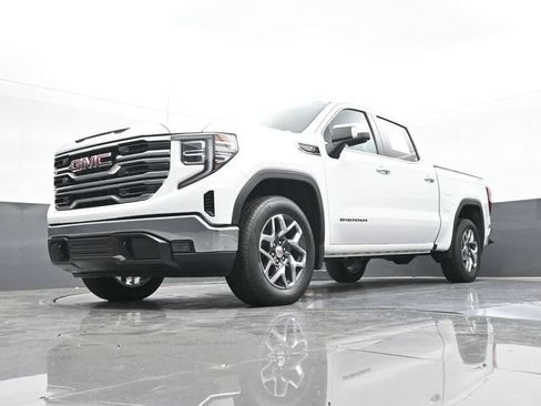 Used 2023 GMC Sierra 1500 SLT w/ SLT Convenience Package AWD/4WD image 60