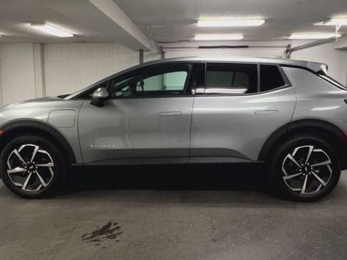 Certified 2025 Chevrolet Equinox EV LT FWD image 5