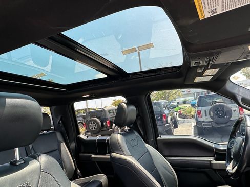 Used 2018 Ford F150 Raptor w/ Equipment Group 802A Luxury AWD/4WD image 17