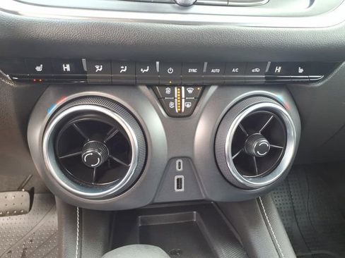 Certified 2023 Chevrolet Blazer LT w/ Convenience Package image 17