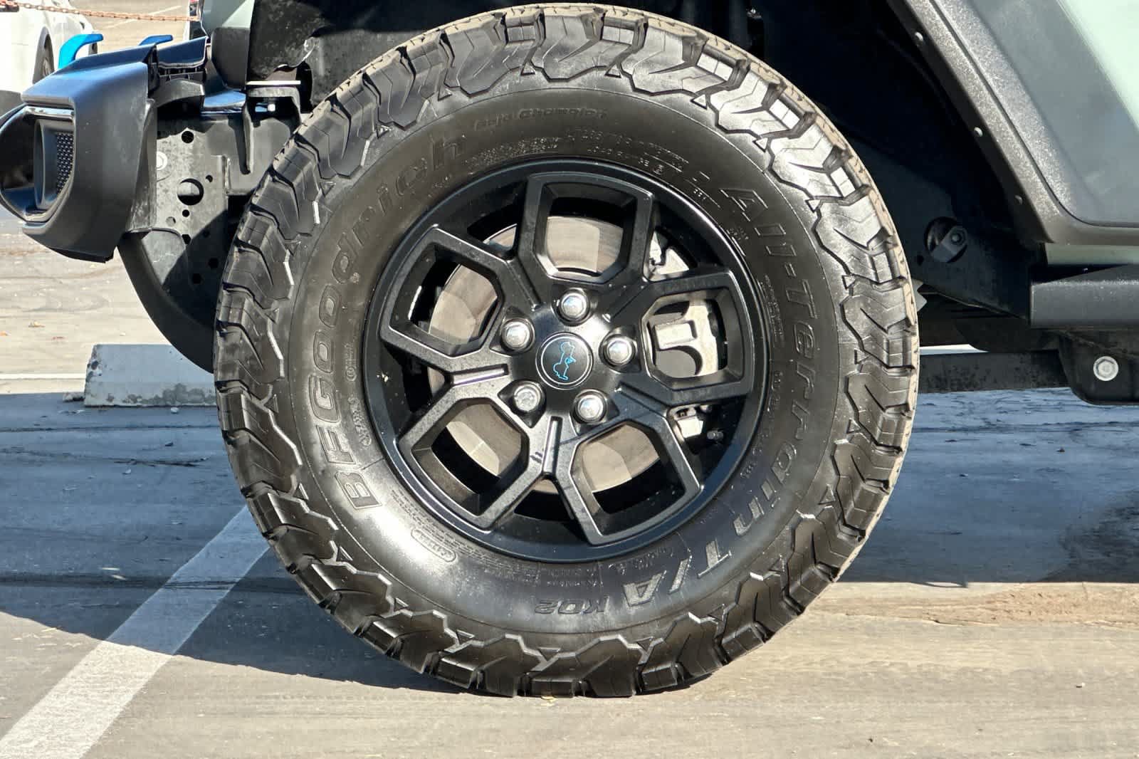 Used 2024 Jeep Wrangler Unlimited AWD/4WD image 26