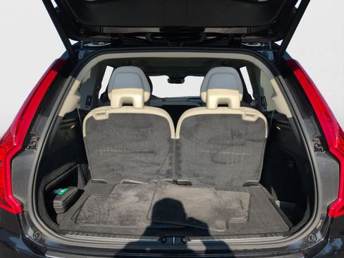 Used 2025 Volvo XC90 B5 Plus w/ Protection Package Premier image 21