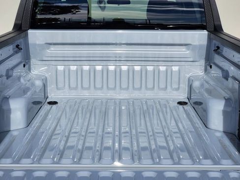 New 2025 Ford Maverick XLT w/ XLT Luxury Package image 17