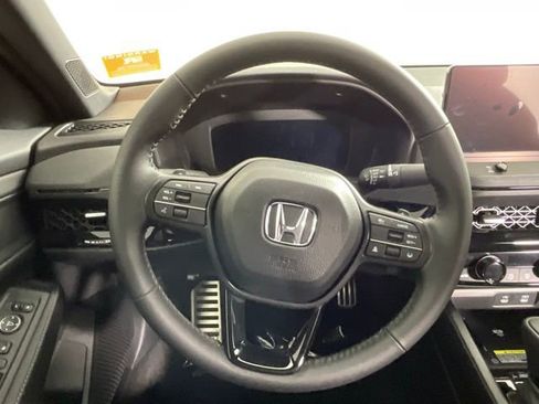 Used 2025 Honda Accord Sport image 14
