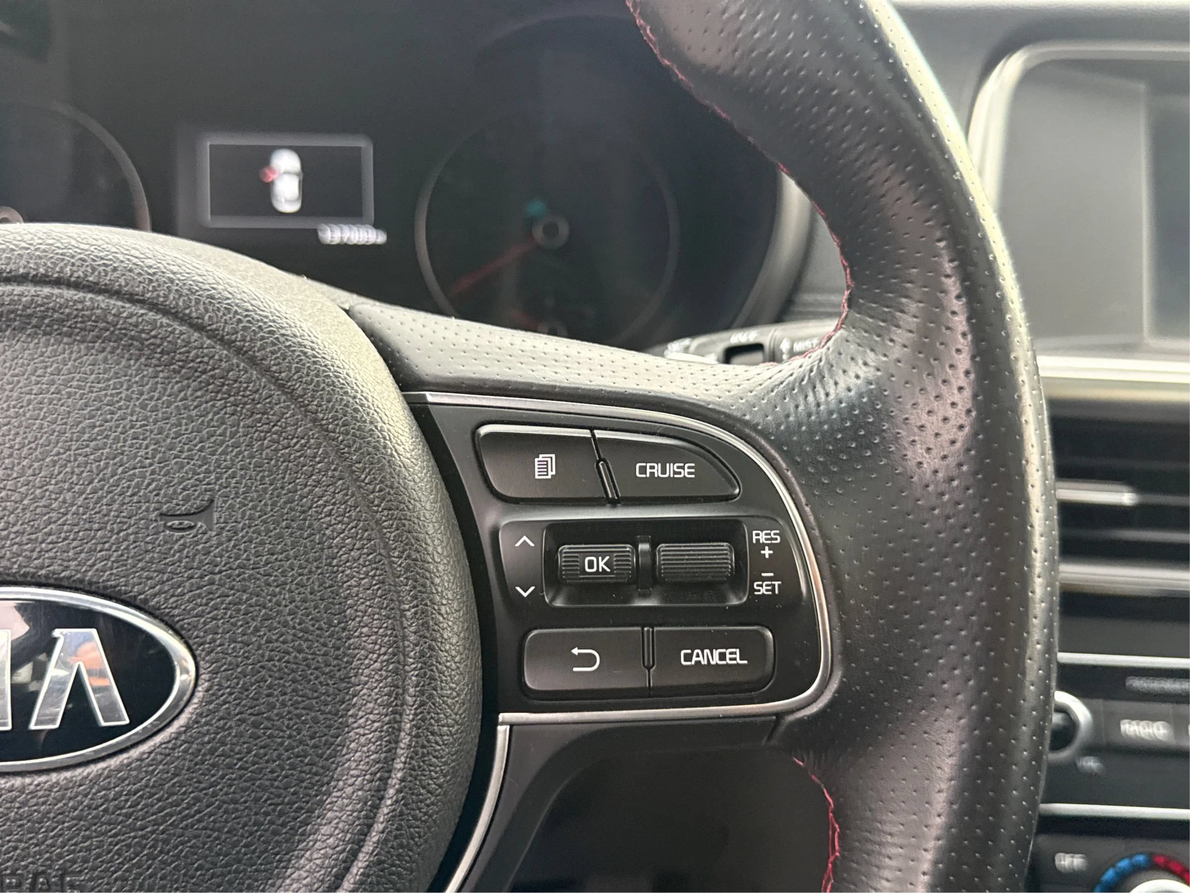 Used 2018 Kia Optima SX FWD image 36