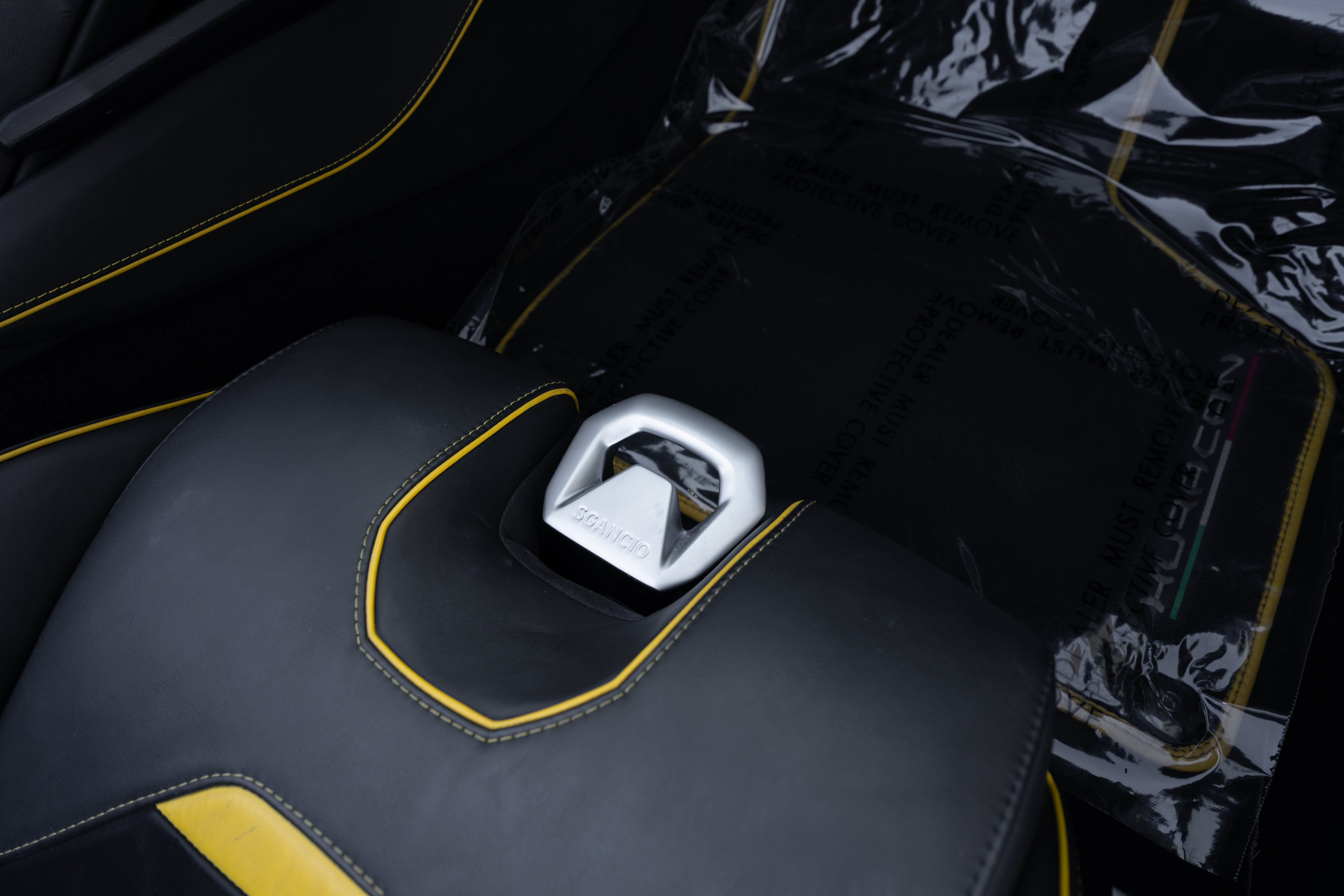 Used 2023 Lamborghini Huracan EVO RWD image 55