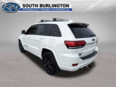 Used 2020 Jeep Grand Cherokee Altitude AWD/4WD image 5
