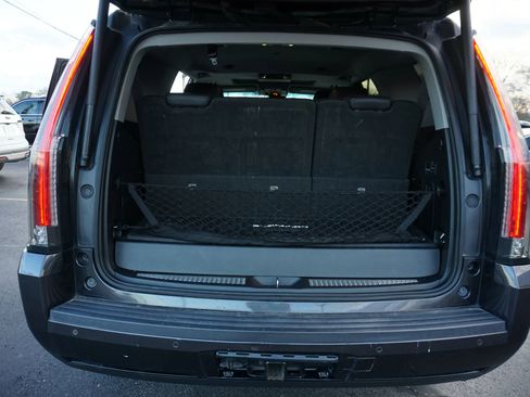 Used 2017 Cadillac Escalade Premium Luxury image 15