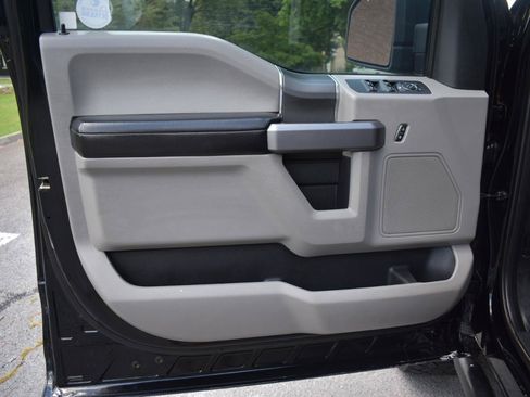 Used 2018 Ford F150 XLT w/ Equipment Group 302A Luxury AWD/4WD image 16