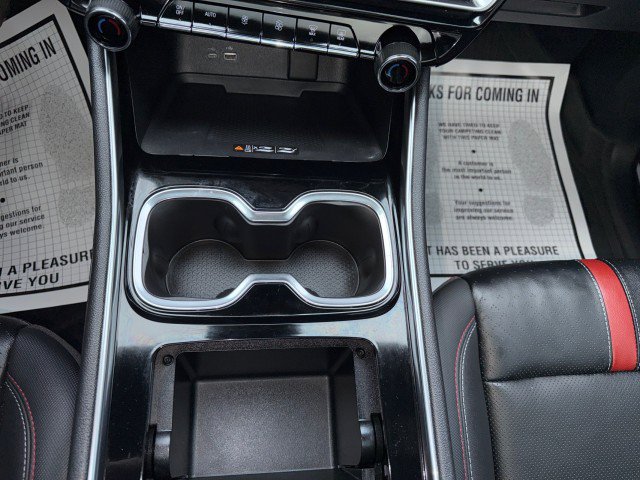 Used 2024 Chevrolet Traverse RS AWD/4WD image 23