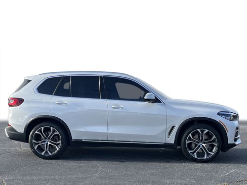 Used 2023 BMW X5 sDrive40i w/ Climate Comfort Package image 34