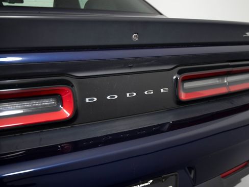 Used 2015 Dodge Challenger SRT Hellcat image 43