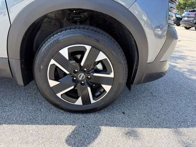 Certified 2026 Nissan Kicks SV w/ SV Premium Package AWD/4WD image 11
